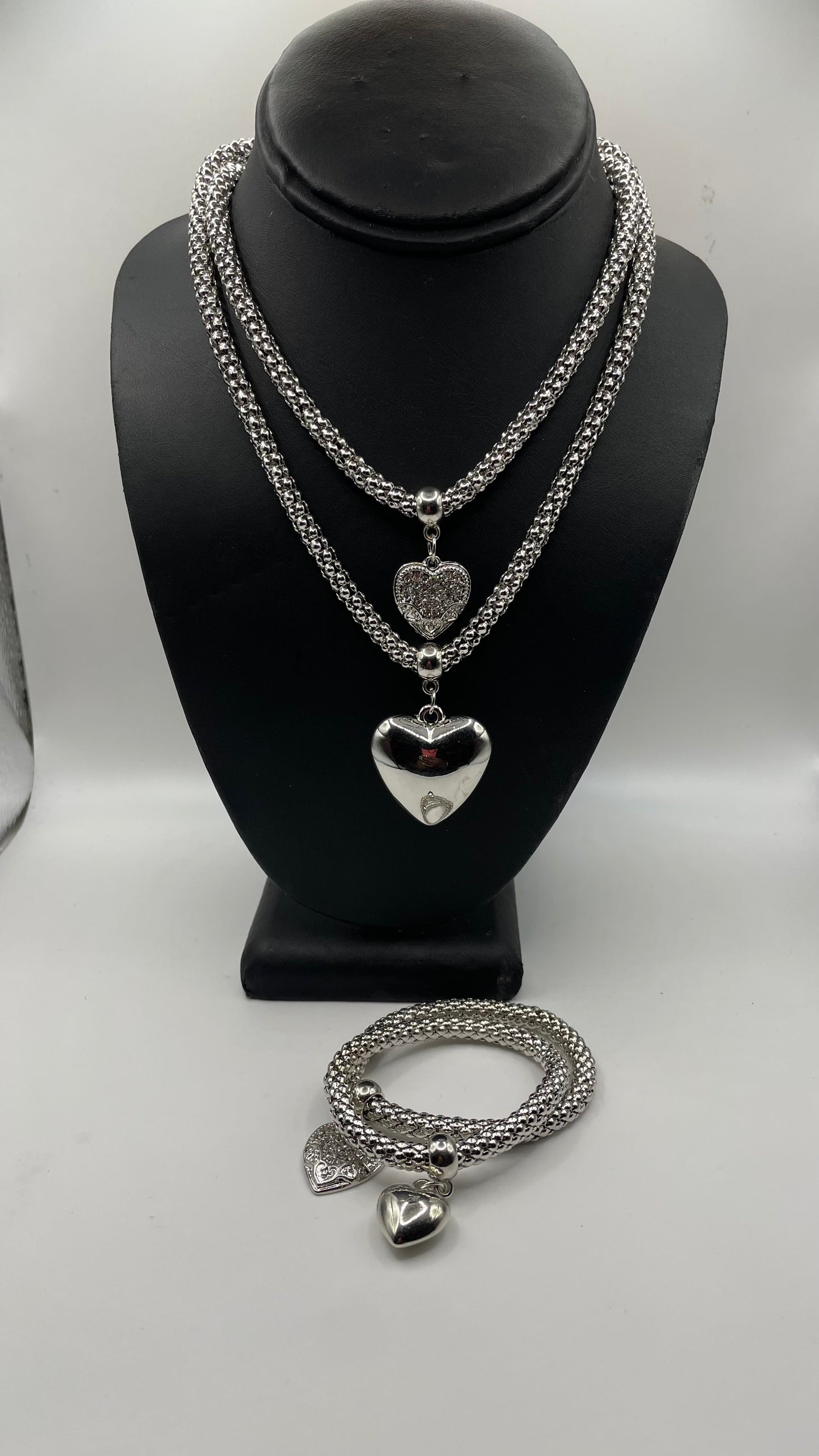 N1012 Necklace and Bracelet Set
