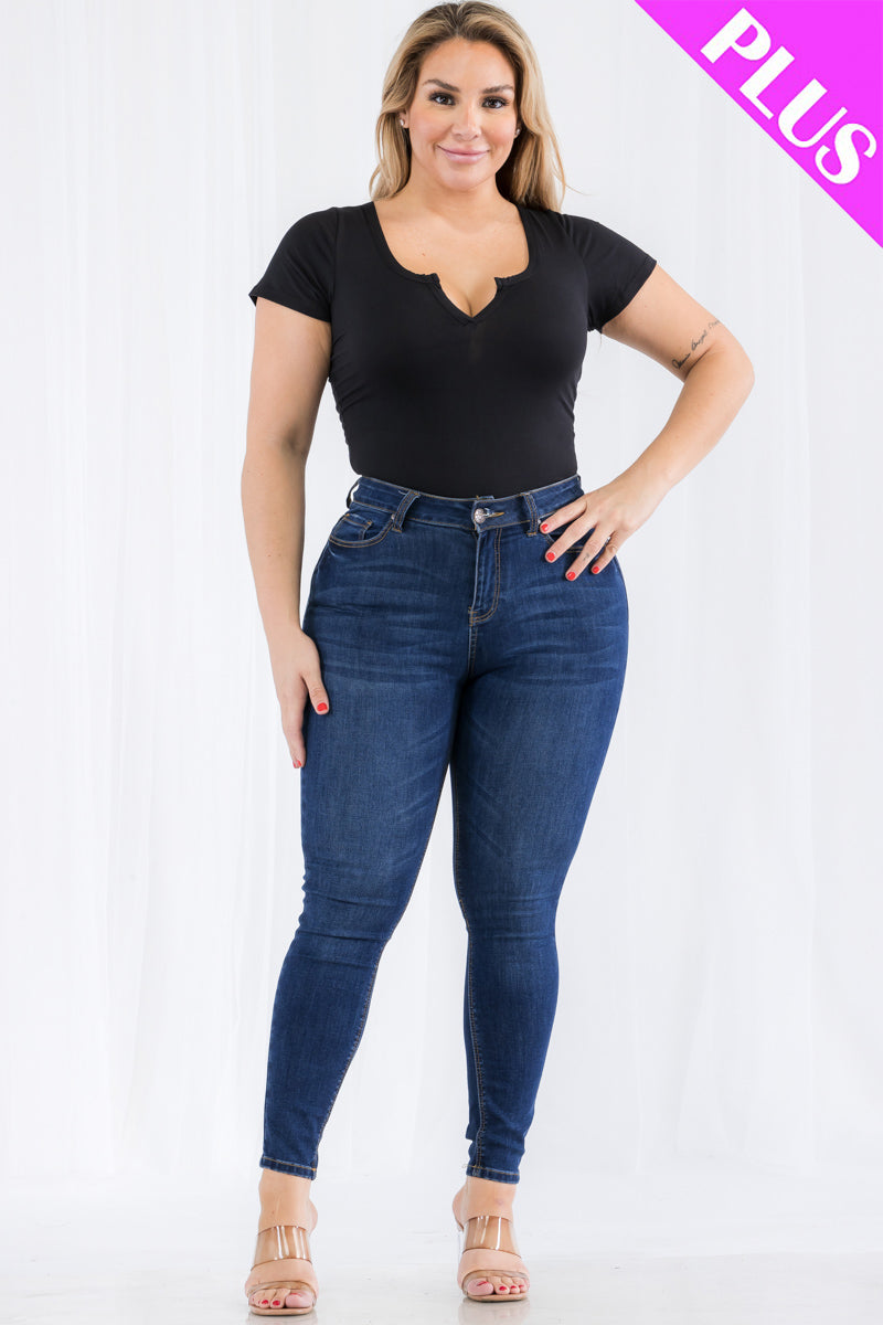 Plus Size Casual Split Neck Solid Short Sleeve Bodysuit (CAPELLA)