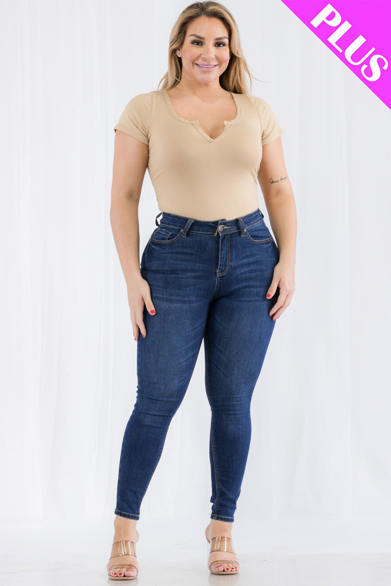 Plus Size Casual Split Neck Solid Short Sleeve Bodysuit (CAPELLA)