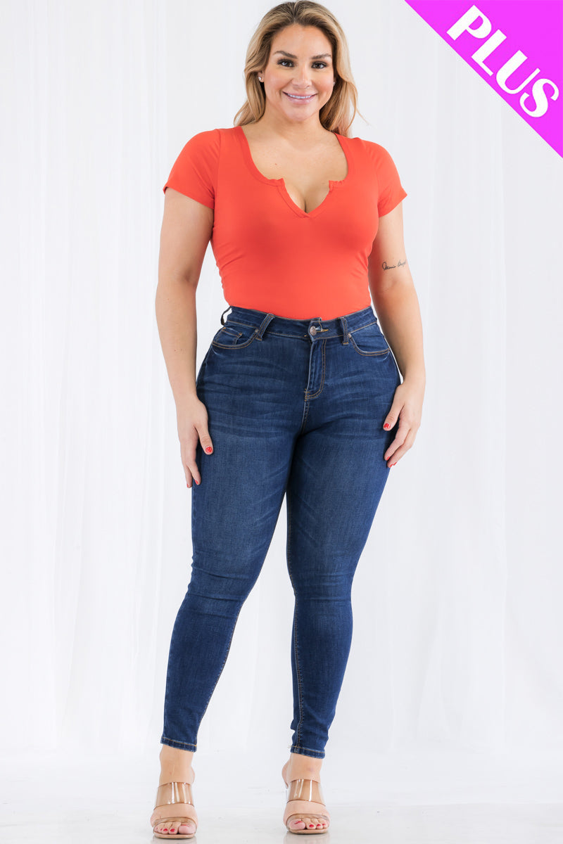 Plus Size Casual Split Neck Solid Short Sleeve Bodysuit (CAPELLA)