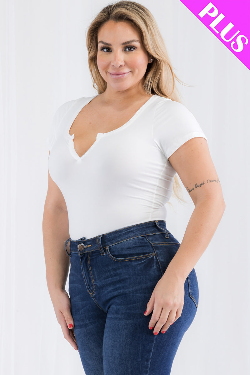 Plus Size Casual Split Neck Solid Short Sleeve Bodysuit (CAPELLA)