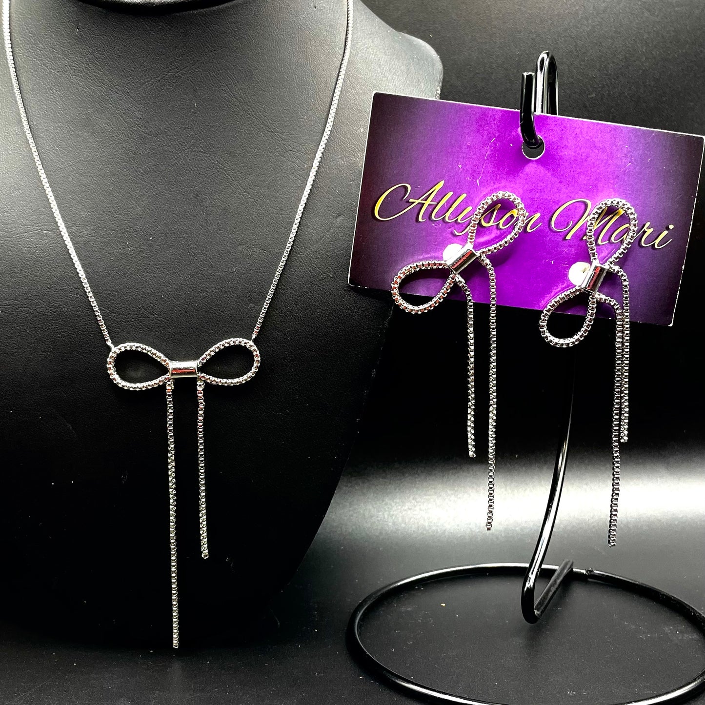 Bow Necklace Set